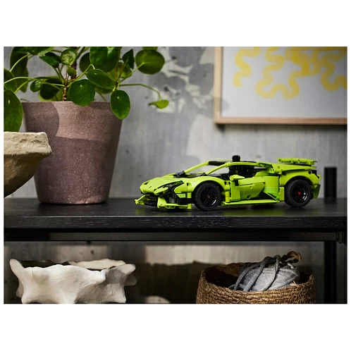 Конструктор LEGO Technic, Lamborghini Huracan Tecnica, (42161)